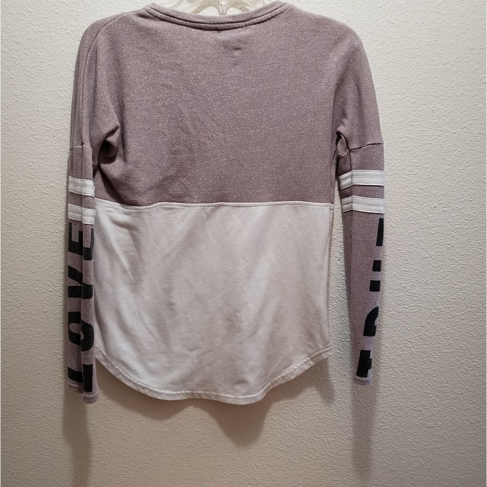 Casual top by Mis Chevious, S - Picture 2 of 5